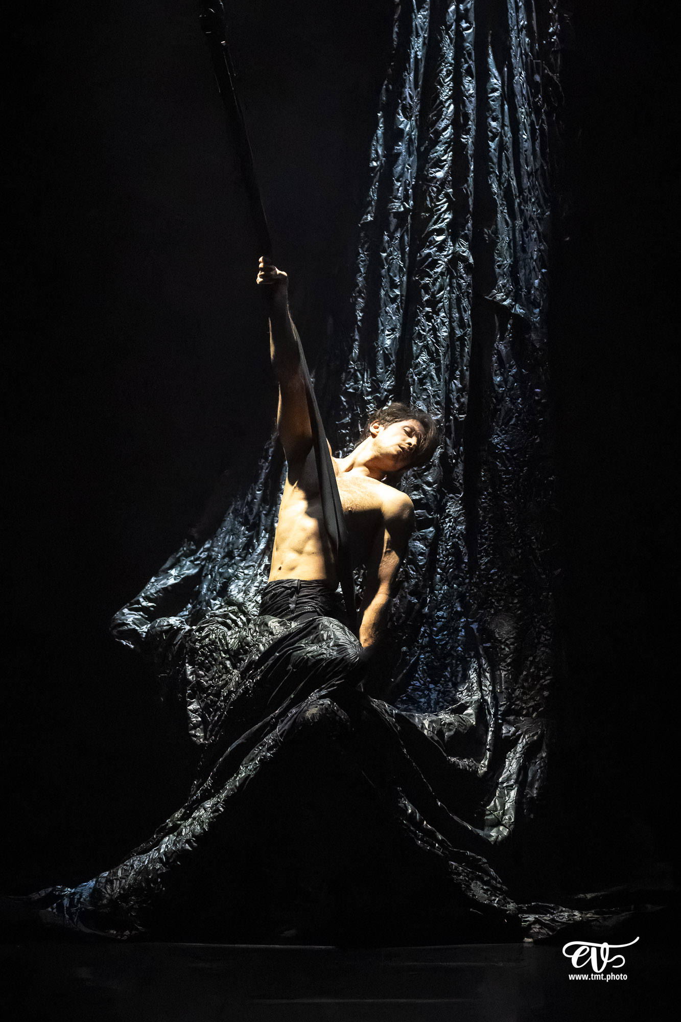 PARADISUM (CIE RECIRQUEL)